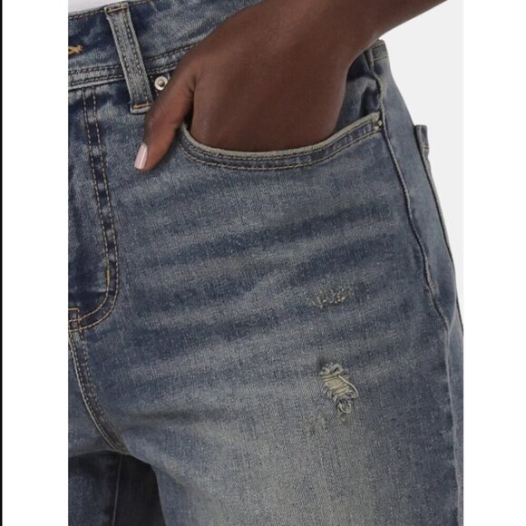 NWT Time and Tru SZ 16 Women's High Rise Relaxed Boyfriend Jeans, 26" Inseam - Picture 2 of 7